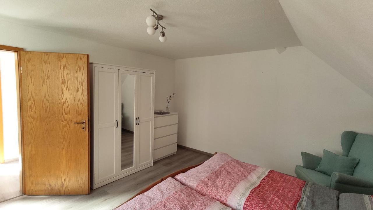 Gasthof Adler Ferienwohnung Ichenhausen Exterior foto
